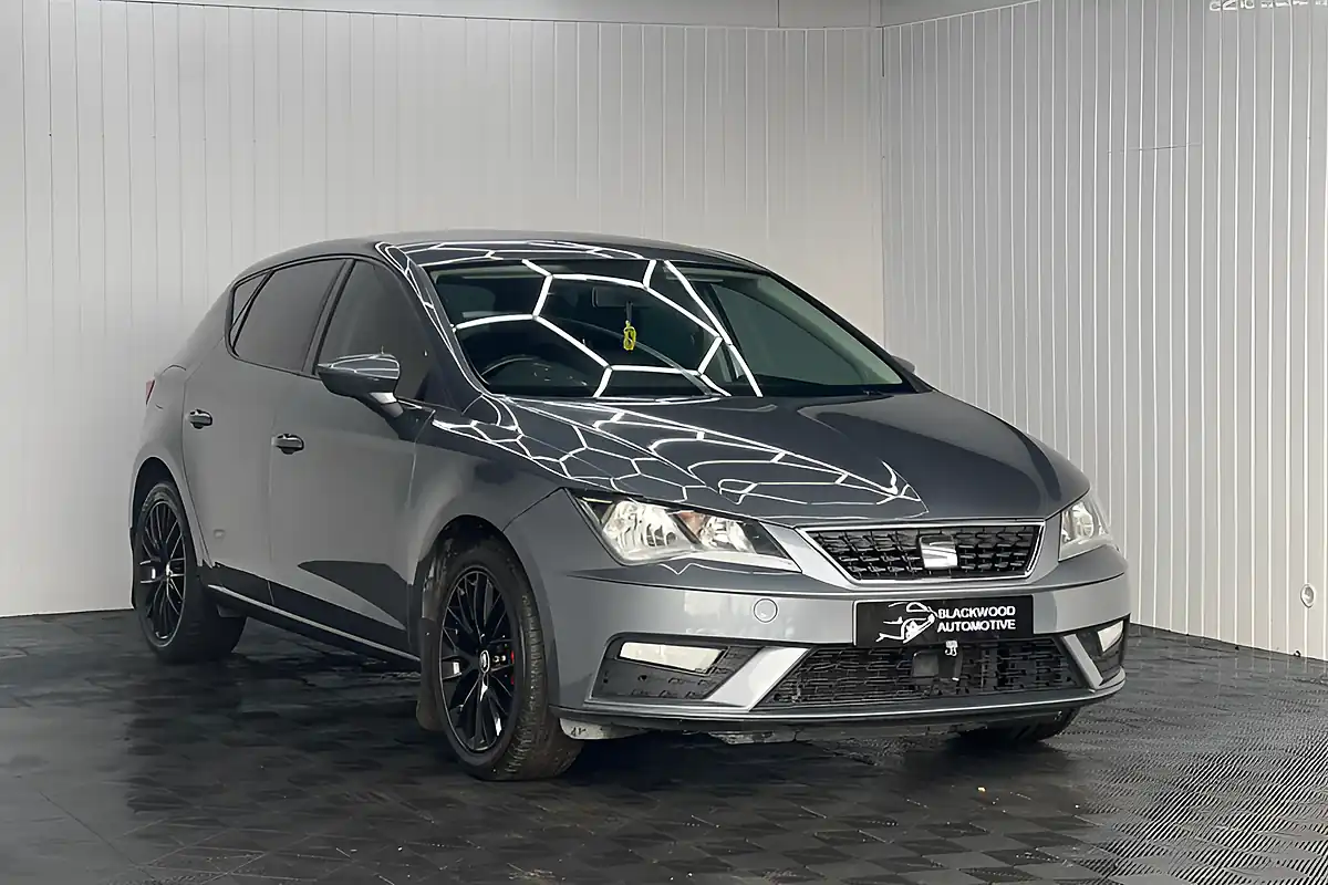Used 2017 SEAT Leon Se Dynamic Technology Grey - Interior and Exterior details 3
