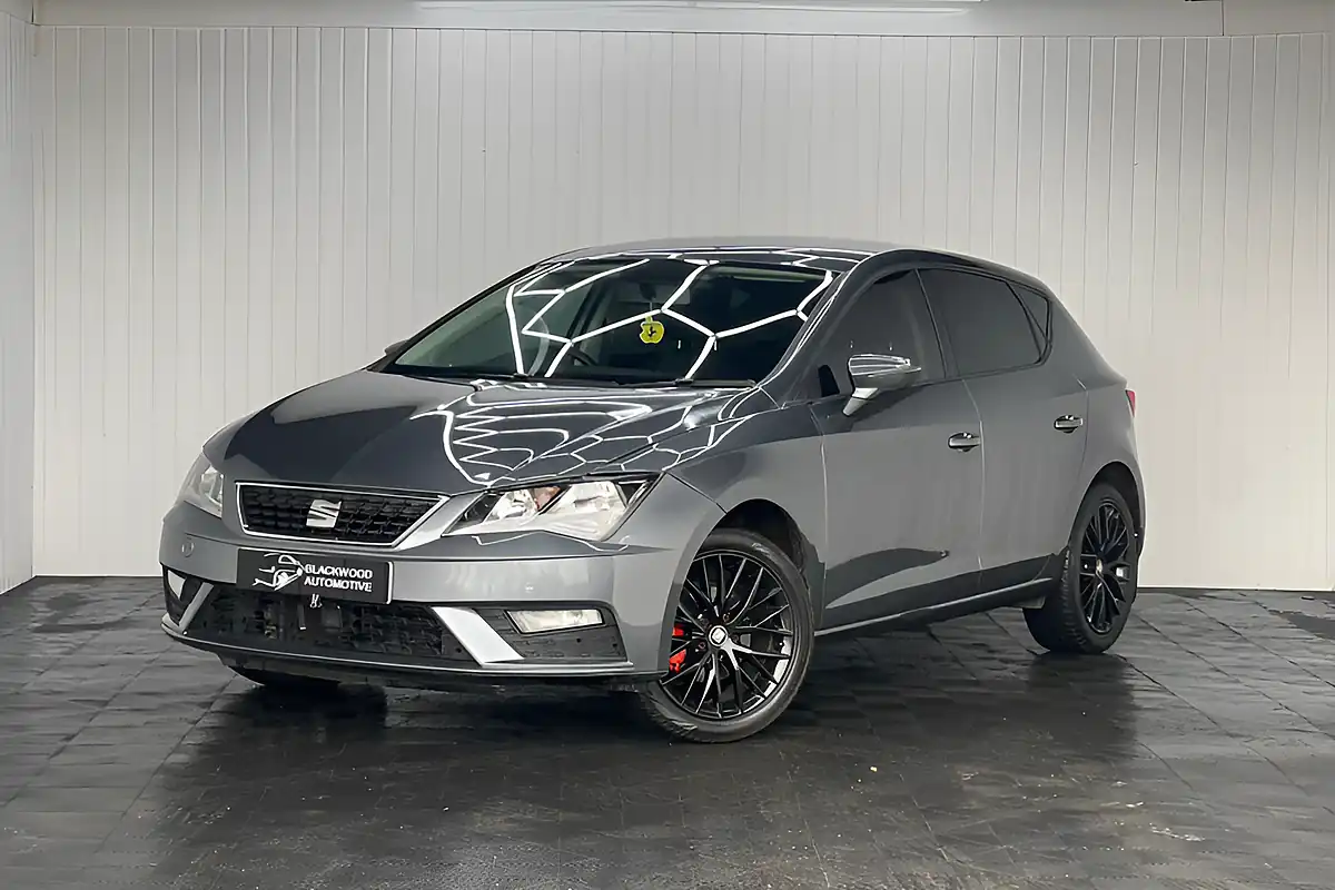 Used 2017 SEAT Leon Se Dynamic Technology Grey - Interior and Exterior details 7
