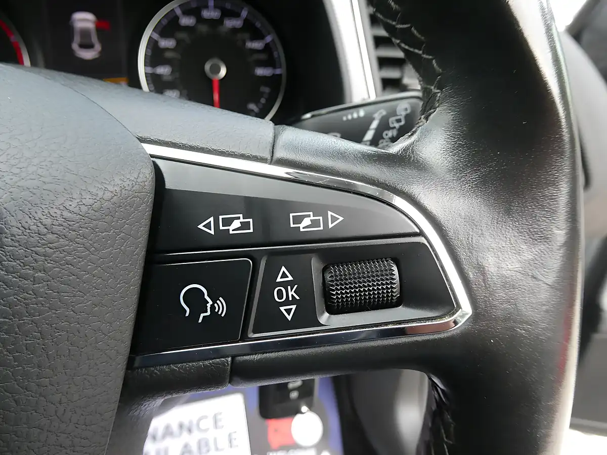Used 2017 SEAT Leon Se Dynamic Technology Grey - Interior and Exterior details 11