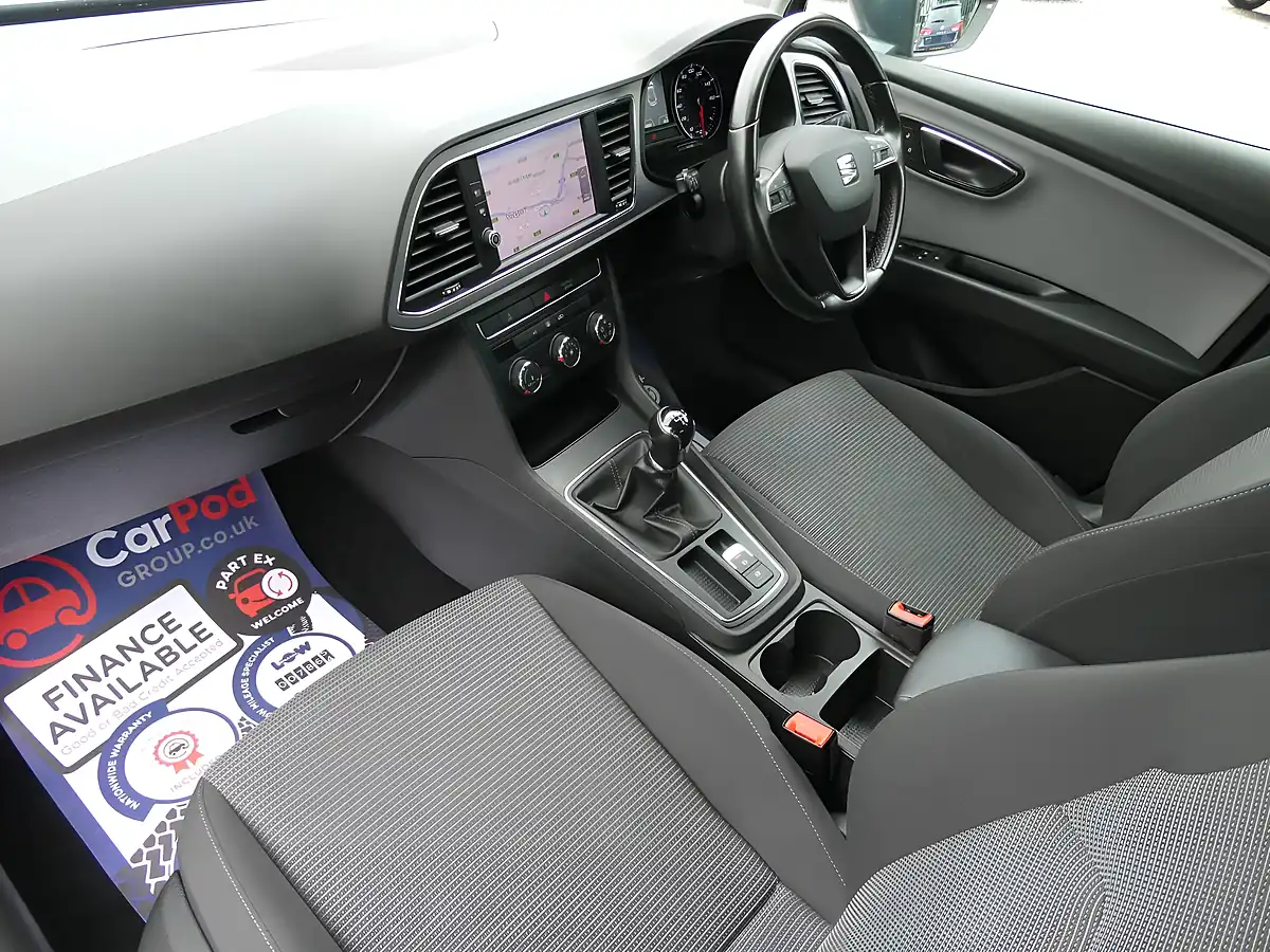 Used 2017 SEAT Leon Se Dynamic Technology Grey - Interior and Exterior details 15