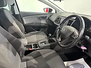 Used 2017 SEAT Leon Se Dynamic Technology Purple - Interior and Exterior details 15