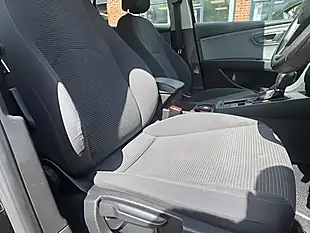 Used 2017 SEAT Leon Se Technology Black - Interior and Exterior details 9