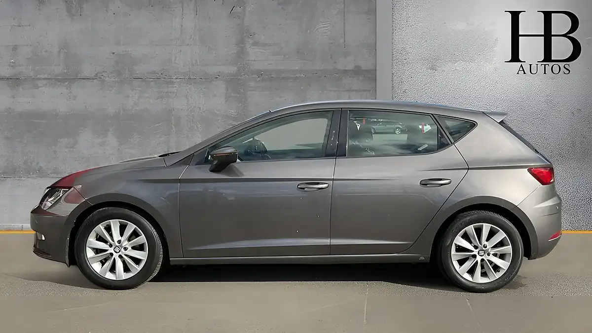 Used 2017 SEAT Leon Se Technology Grey - Interior and Exterior details 7
