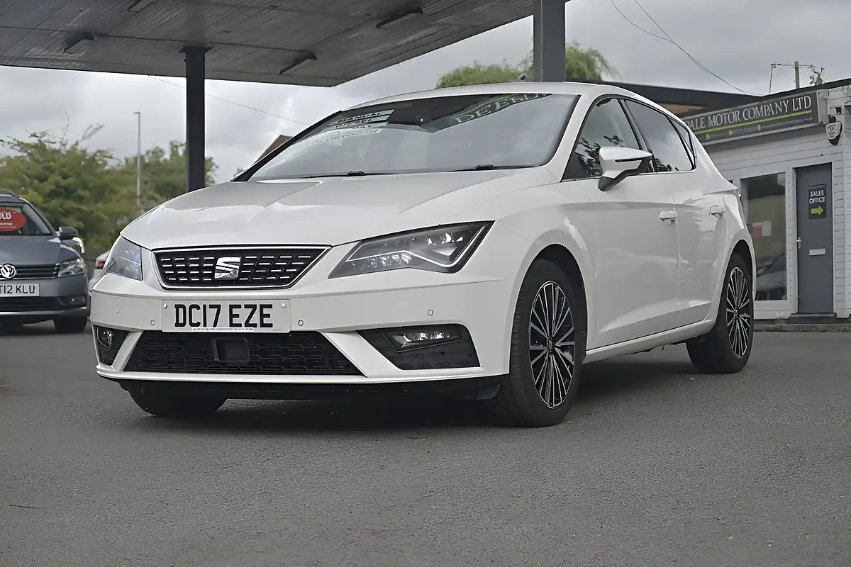 Used 2017 SEAT Leon Xcellence Technology Nevada White - Interior and Exterior details 3