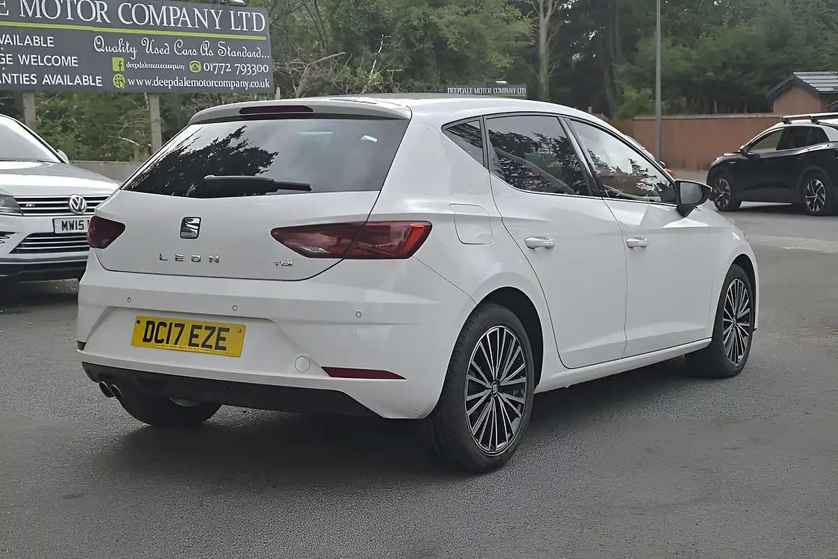 Used 2017 SEAT Leon Xcellence Technology Nevada White - Interior and Exterior details 7