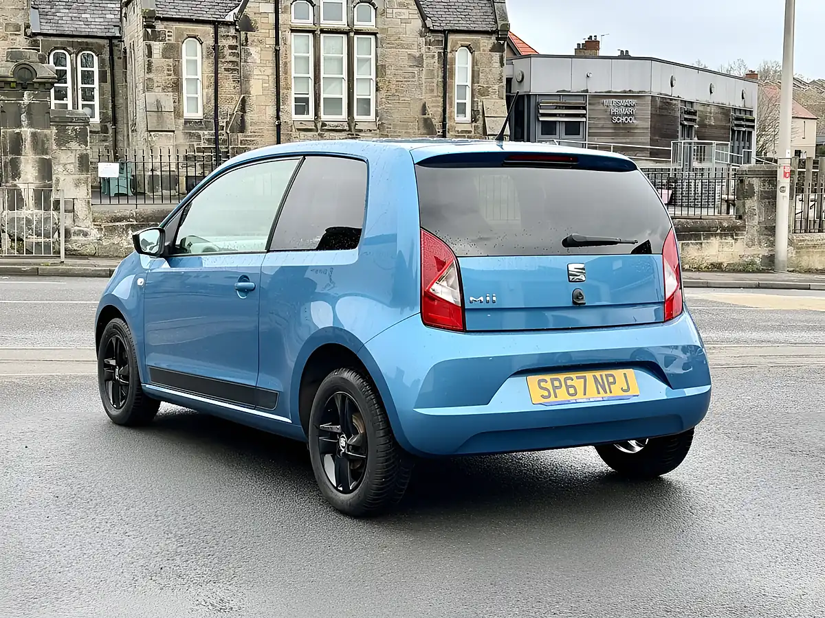 Used 2017 SEAT Mii Design Chester Blue - Interior and Exterior details 12