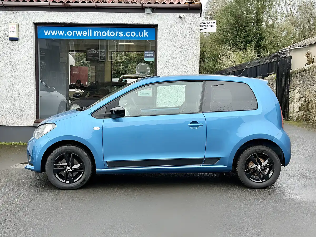 Used 2017 SEAT Mii Design Chester Blue - Interior and Exterior details 15