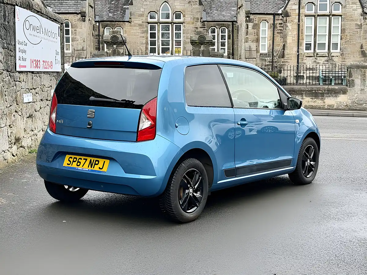 Used 2017 SEAT Mii Design Chester Blue - Interior and Exterior details 8