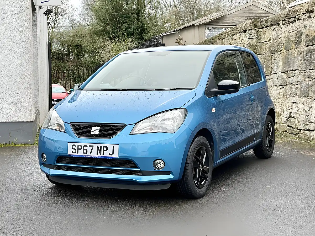 Used 2017 SEAT Mii Design Chester Blue - Interior and Exterior details 9