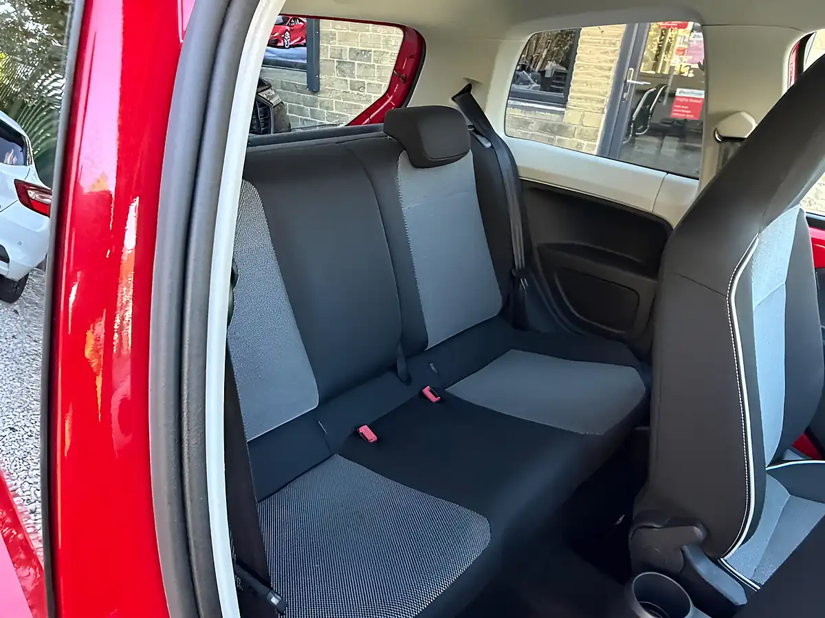Used 2017 SEAT Mii Design Mii Red - Interior and Exterior details 14