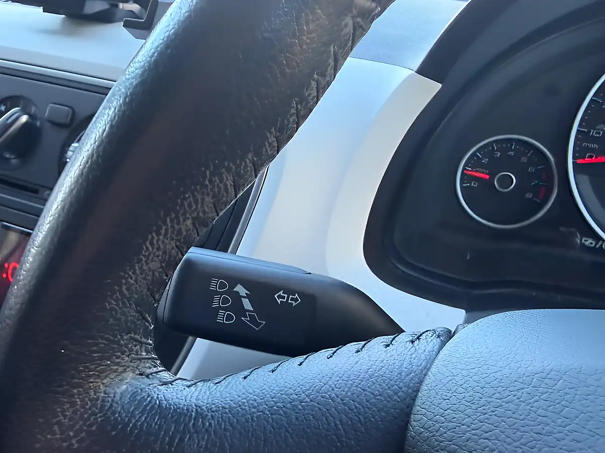 Used 2017 SEAT Mii Design Mii Red - Interior and Exterior details 17