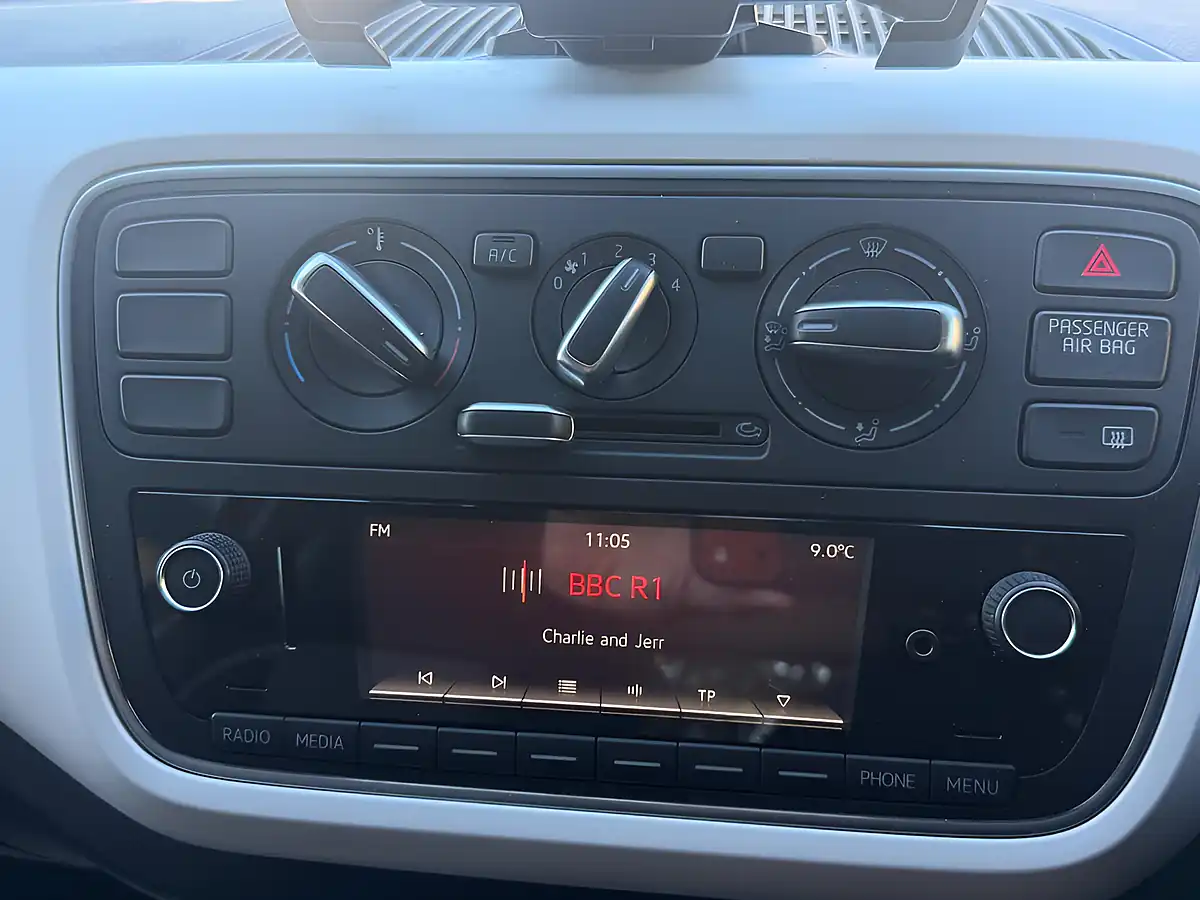 Used 2017 SEAT Mii Design Mii Red - Interior and Exterior details 20
