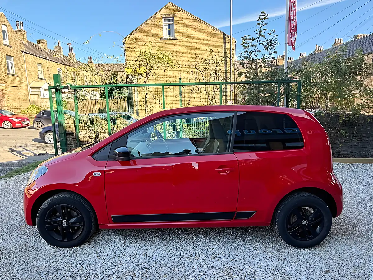 Used 2017 SEAT Mii Design Mii Red - Interior and Exterior details 4