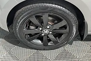 Used 2017 Skoda Citigo Colour Edition Silver - Interior and Exterior details 12