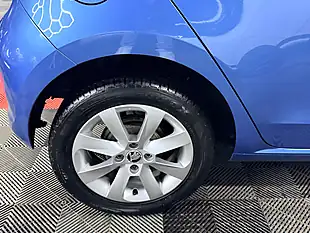 Used 2017 Skoda Citigo Se Blue - Interior and Exterior details 12