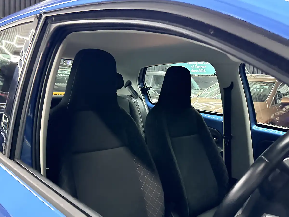 Used 2017 Skoda Citigo Se Blue - Interior and Exterior details 19