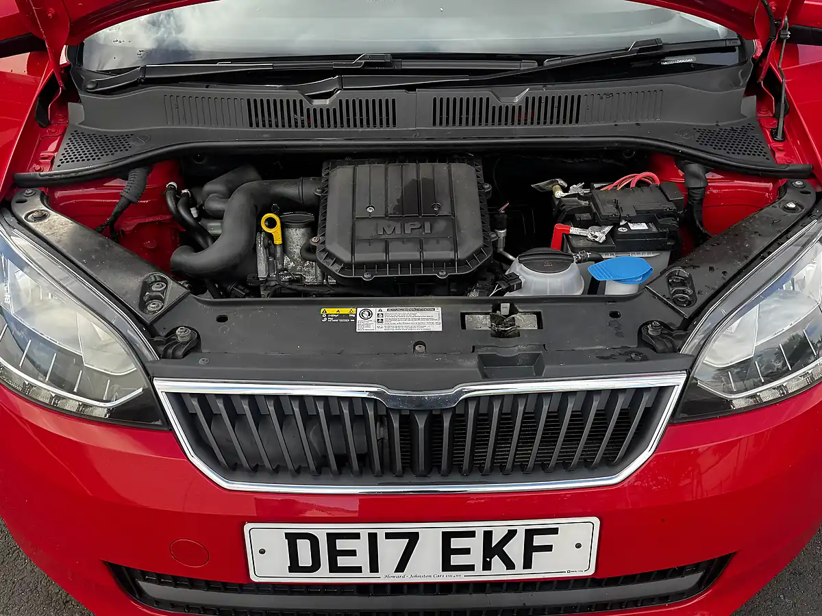 Used 2017 Skoda Citigo Se Red - Interior and Exterior details 15