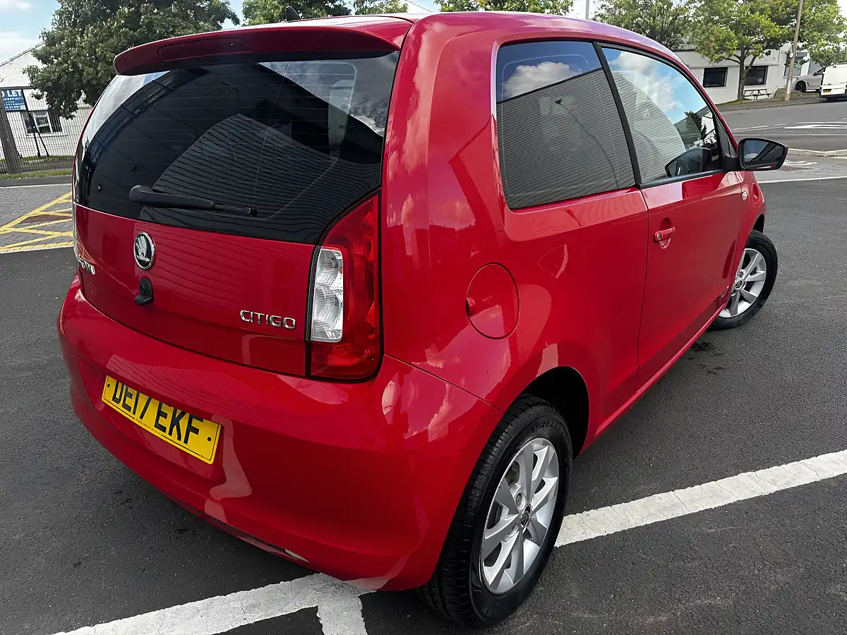 Used 2017 Skoda Citigo Se Red - Interior and Exterior details 7
