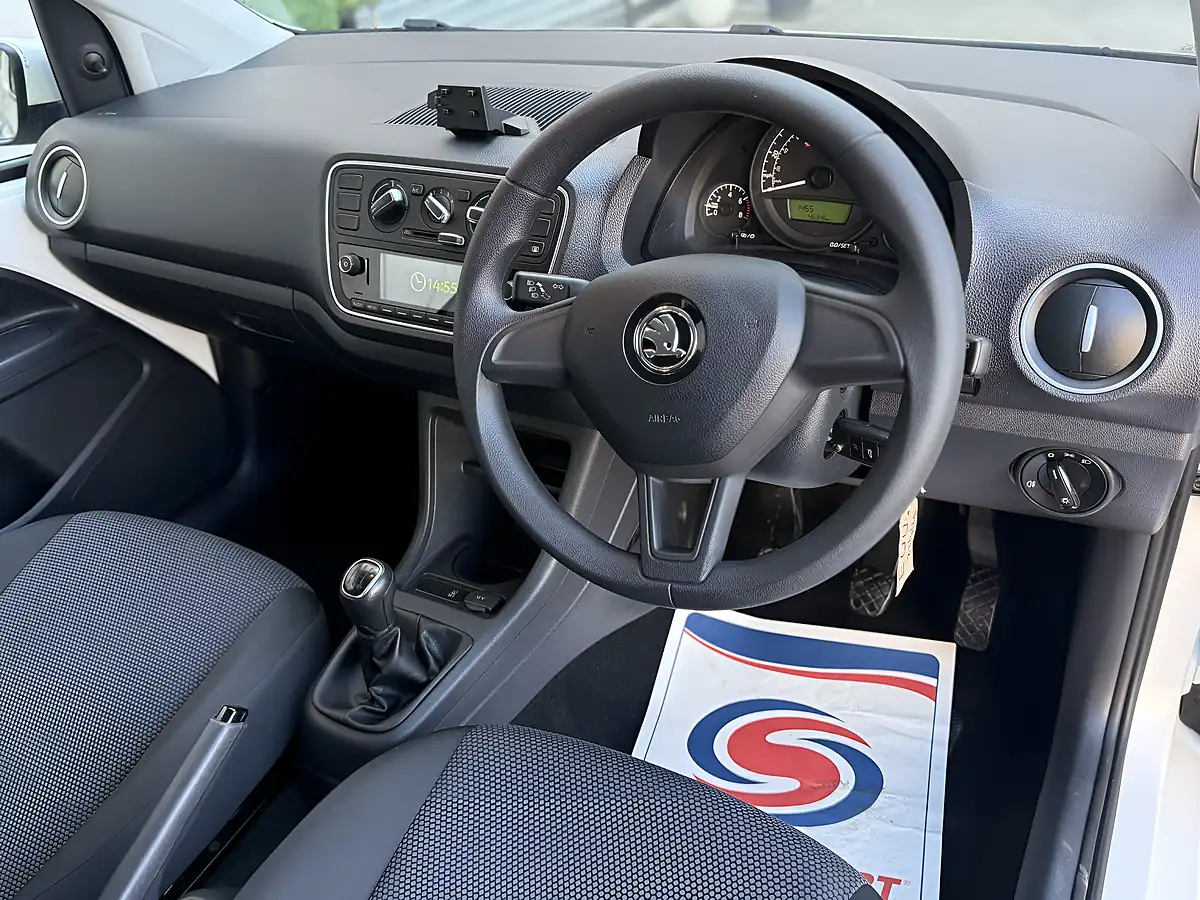 Used 2017 Skoda Citigo Se White - Interior and Exterior details 16