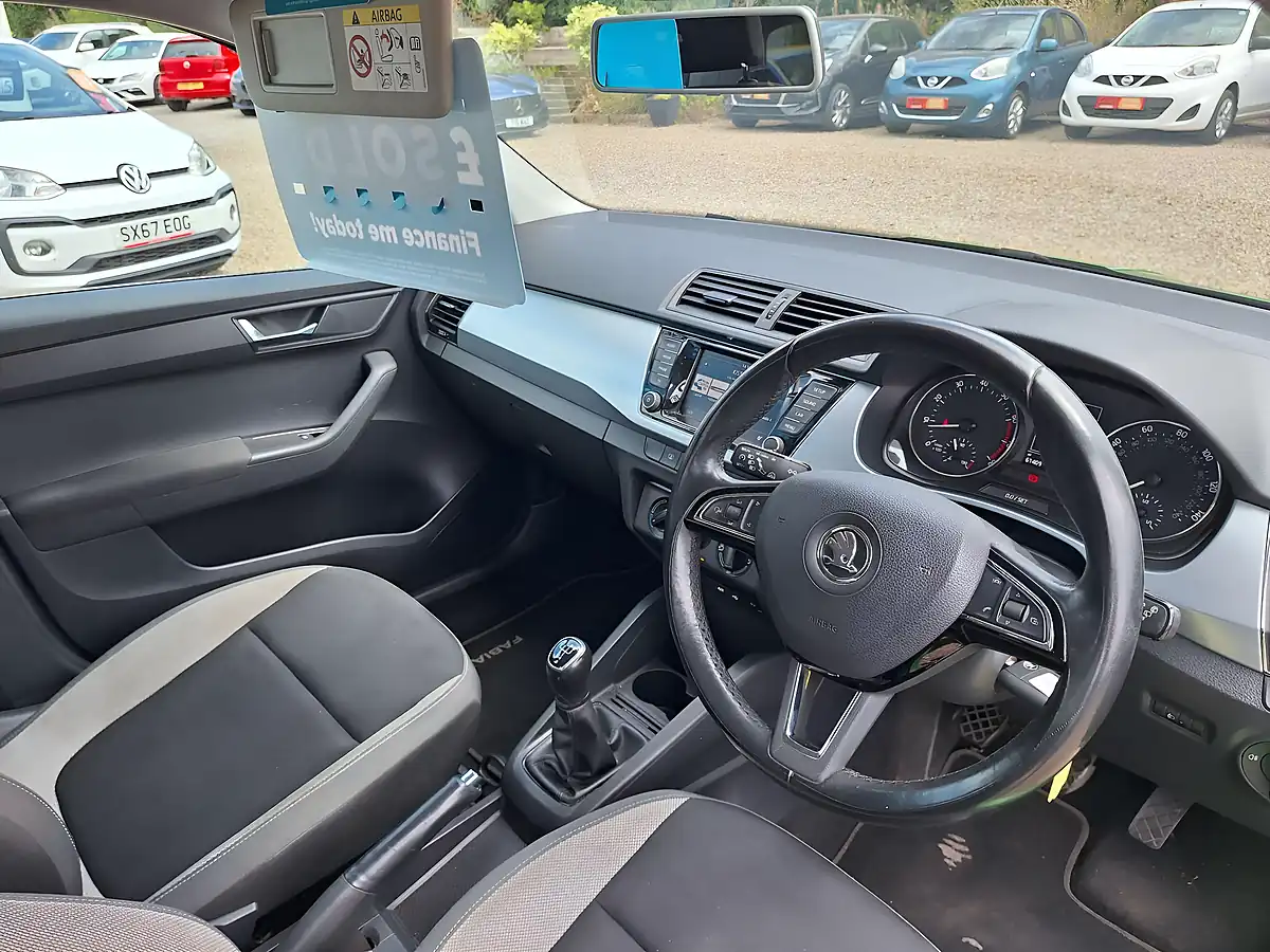 Used 2017 Skoda Fabia Colour Edition Green - Interior and Exterior details 17
