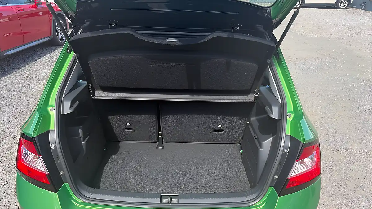 Used 2017 Skoda Fabia Colour Edition Green - Interior and Exterior details 15
