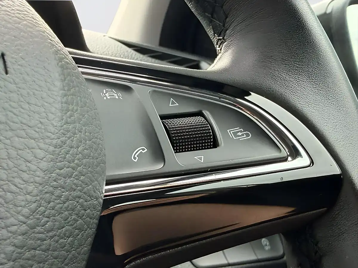 Used 2017 Skoda Fabia Colour Edition White - Interior and Exterior details 15