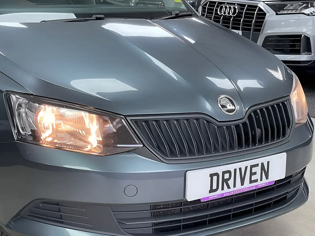 Used 2017 Skoda Fabia Diesel Estate S Quartz Grey - Interior and Exterior details 5