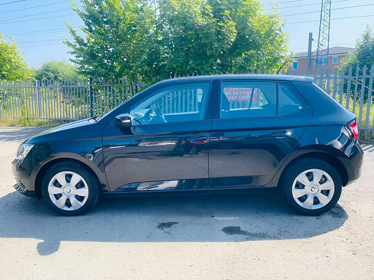 Used 2017 Skoda Fabia S Black - Interior and Exterior details 13