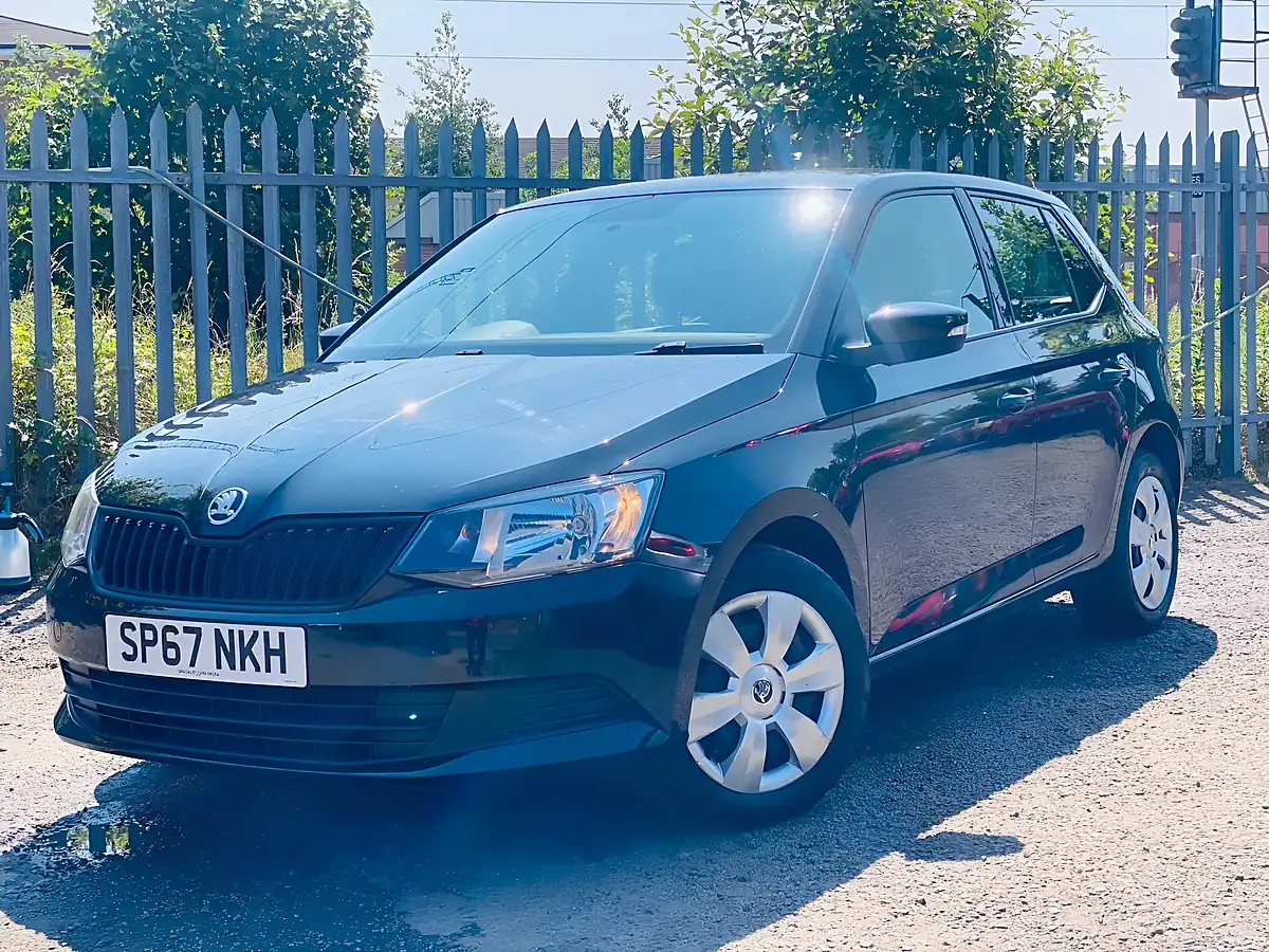 Used 2017 Skoda Fabia S Black - Interior and Exterior details 3
