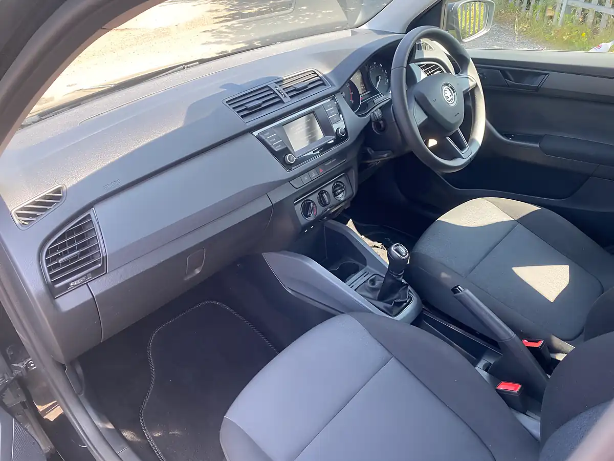 Used 2017 Skoda Fabia S Black - Interior and Exterior details 5