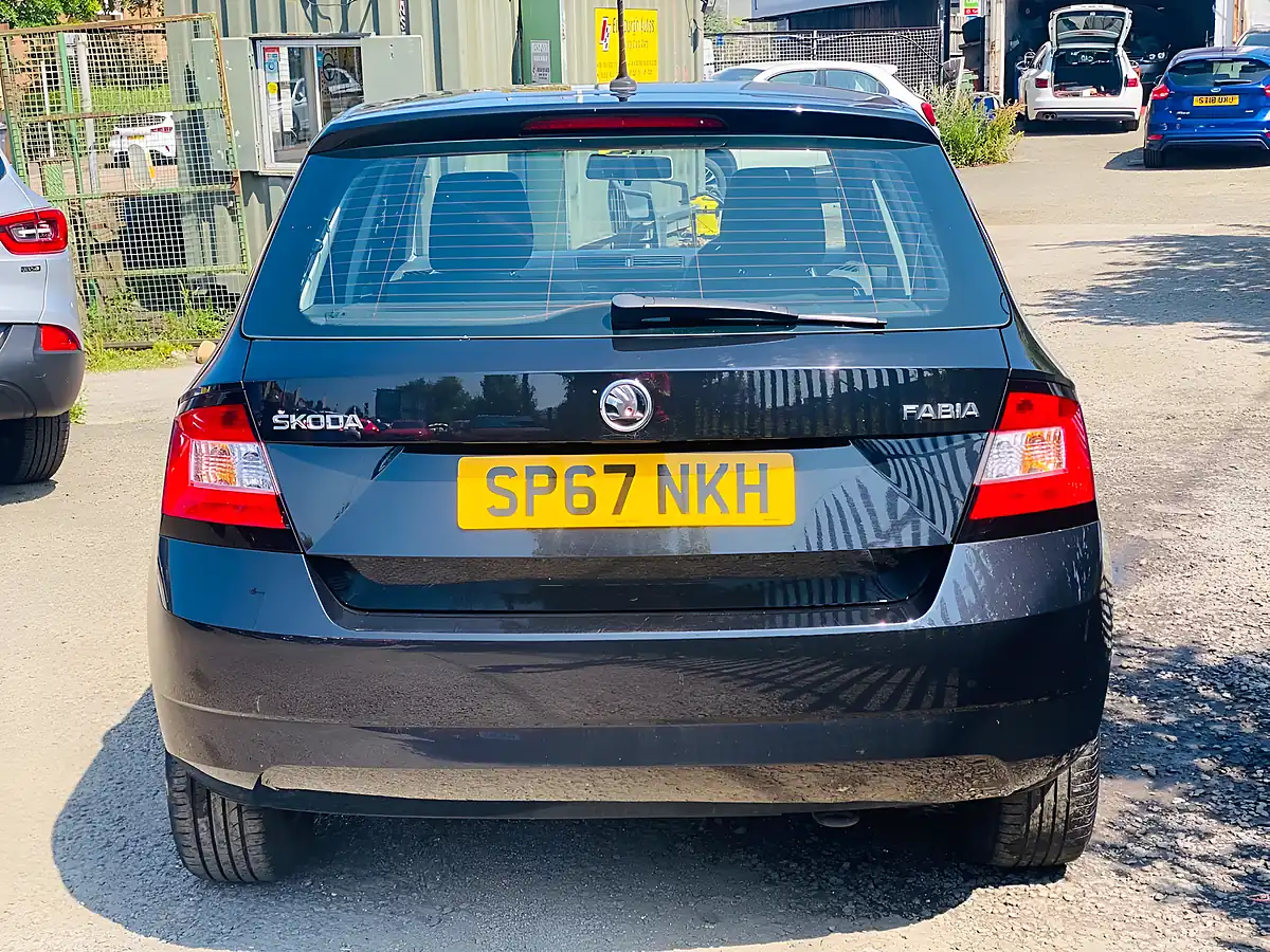 Used 2017 Skoda Fabia S Black - Interior and Exterior details 8