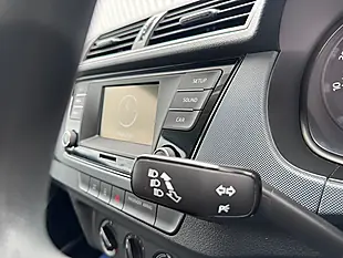 Used 2017 Skoda Fabia S Blue - Interior and Exterior details 17