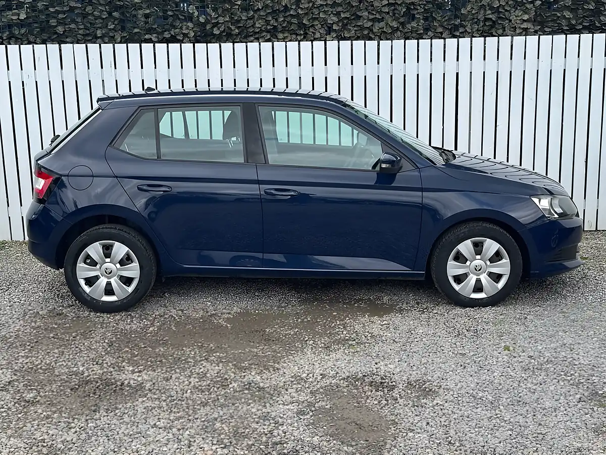 Used 2017 Skoda Fabia S Blue - Interior and Exterior details 7