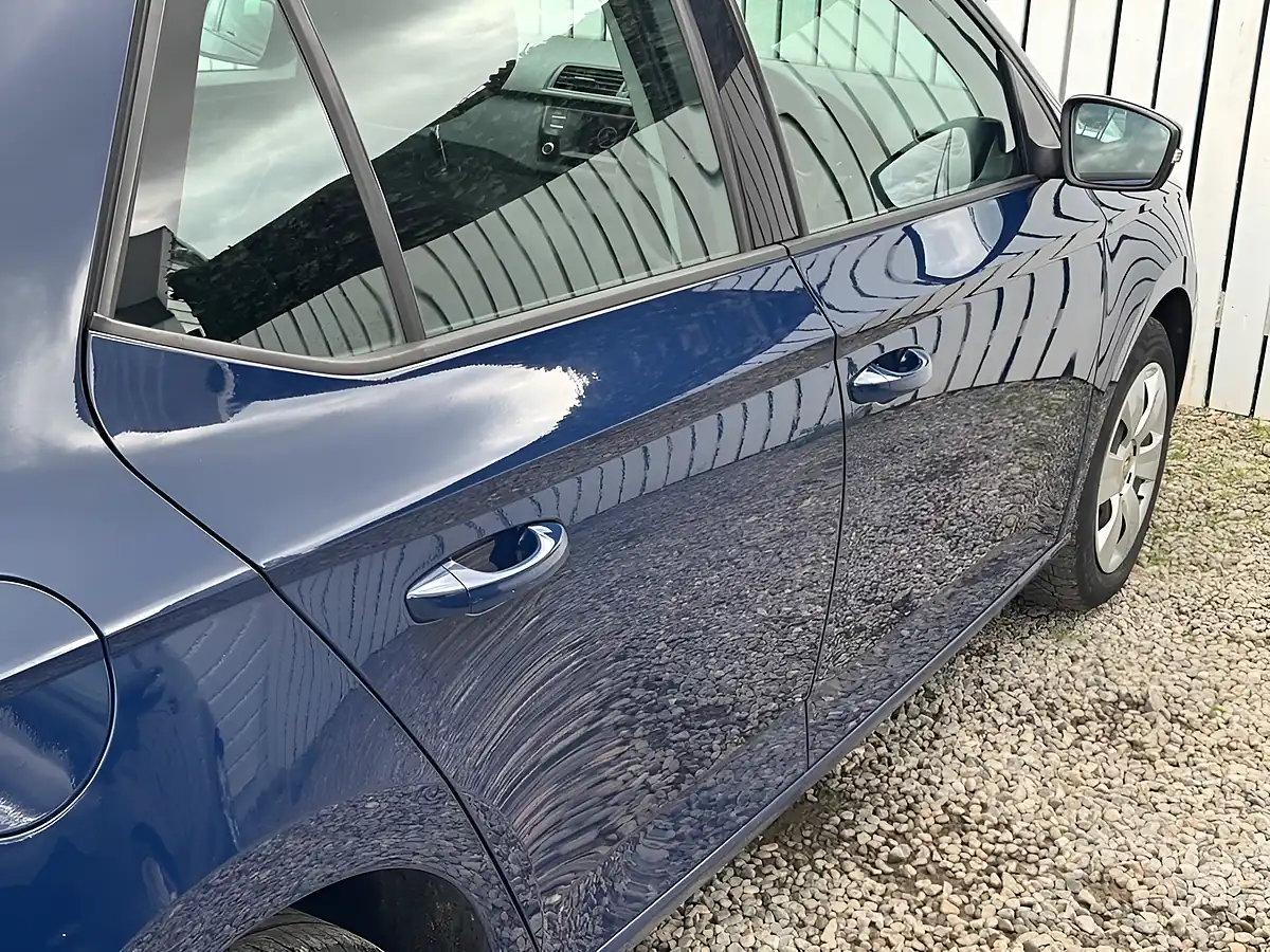 Used 2017 Skoda Fabia S Blue - Interior and Exterior details 9