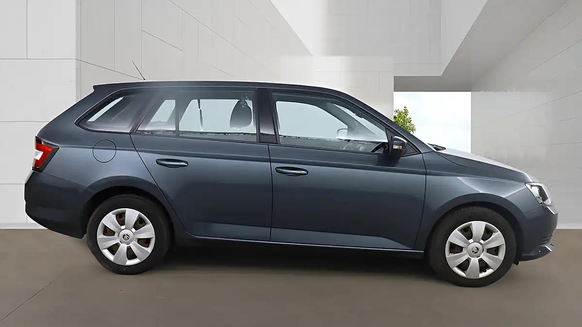 Used 2017 Skoda Fabia S Grey - Interior and Exterior details 5
