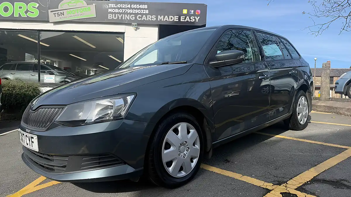 Used 2017 Skoda Fabia S Grey - Interior and Exterior details 10
