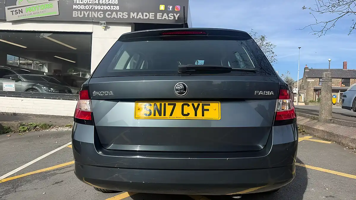Used 2017 Skoda Fabia S Grey - Interior and Exterior details 11