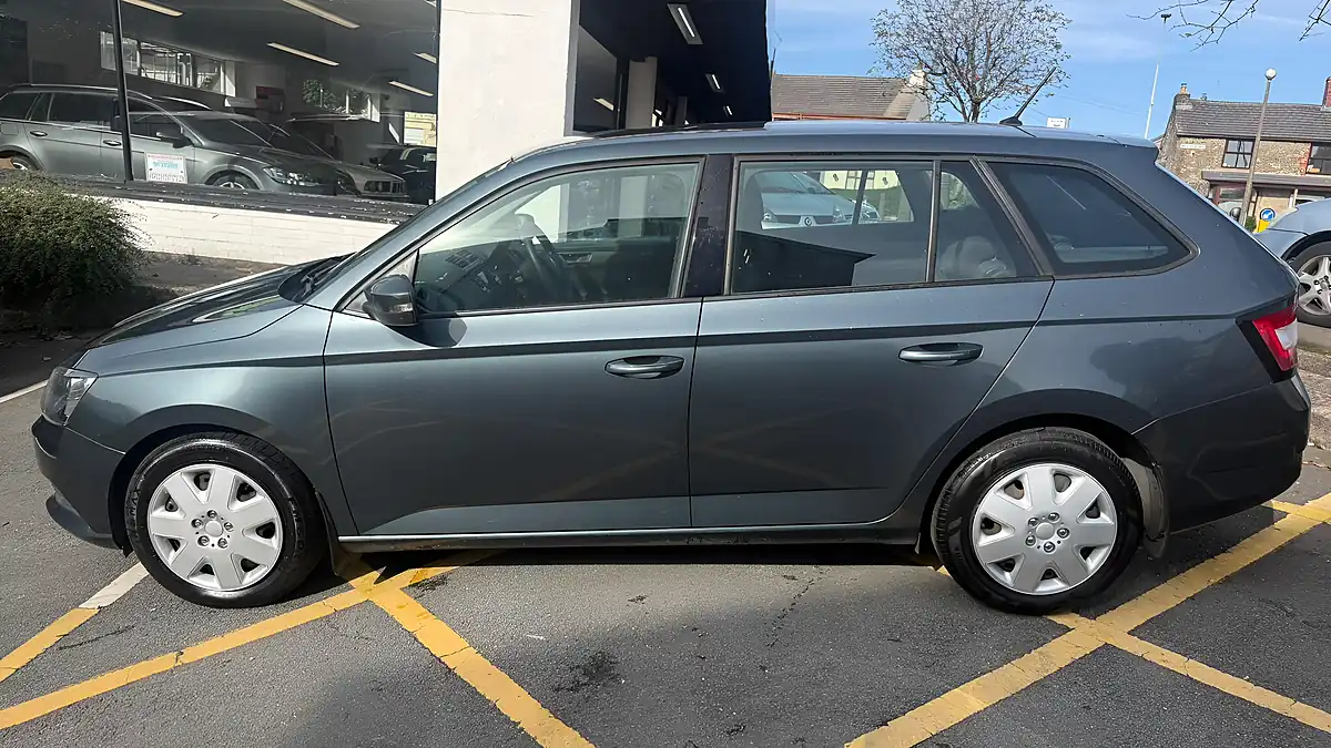Used 2017 Skoda Fabia S Grey - Interior and Exterior details 13