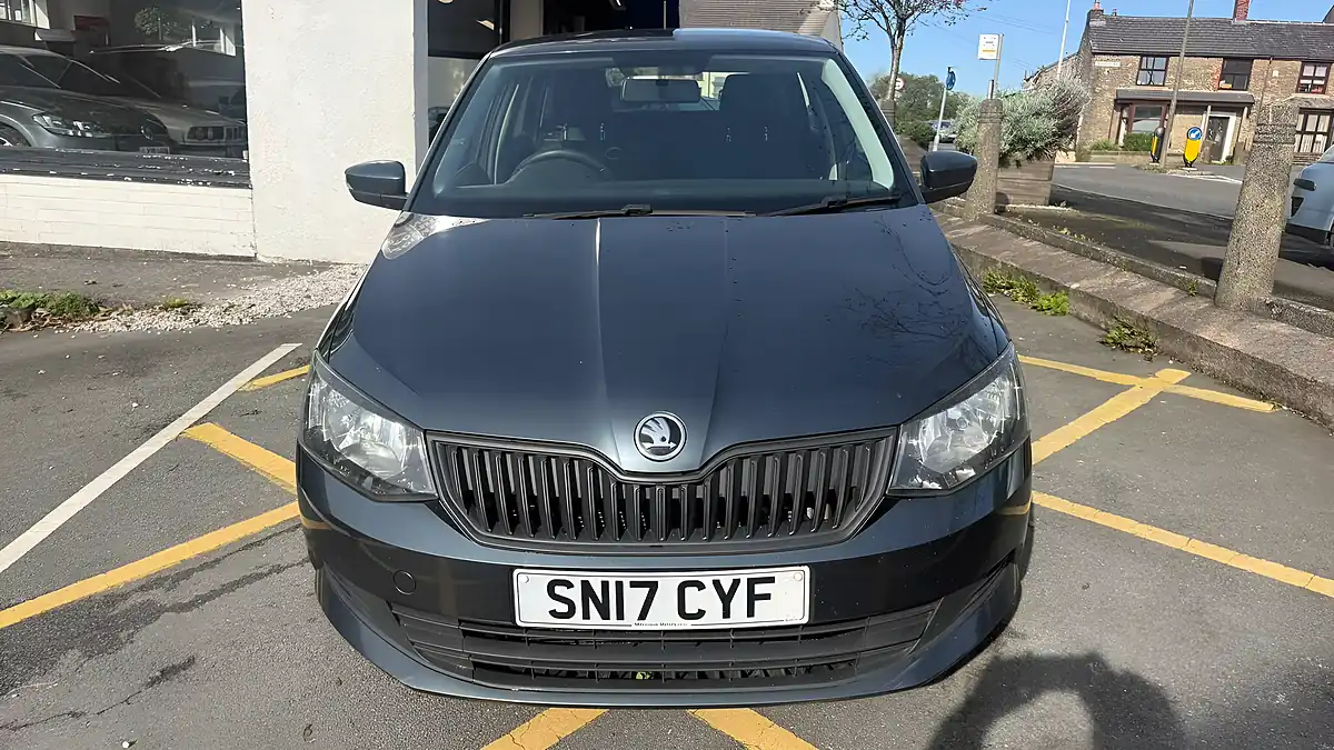 Used 2017 Skoda Fabia S Grey - Interior and Exterior details 6