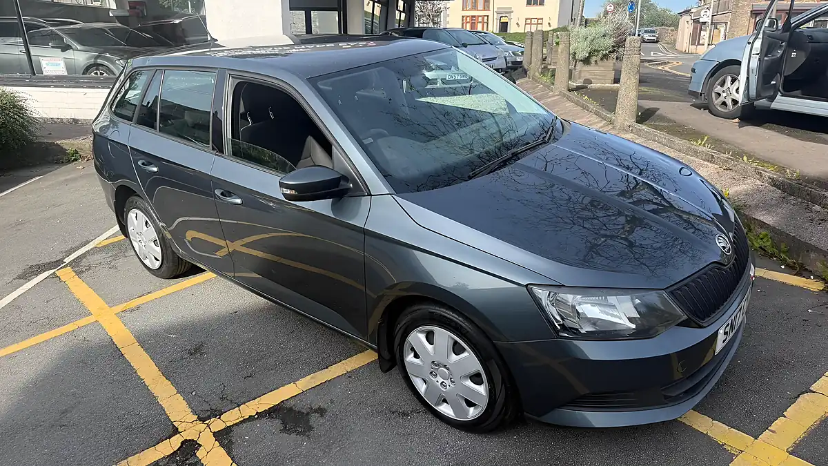 Used 2017 Skoda Fabia S Grey - Interior and Exterior details 8