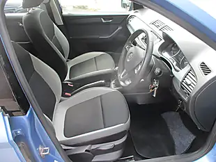 Used 2017 Skoda Fabia Se Blue - Interior and Exterior details 12