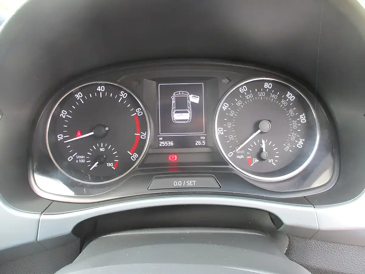 Used 2017 Skoda Fabia Se Blue - Interior and Exterior details 14