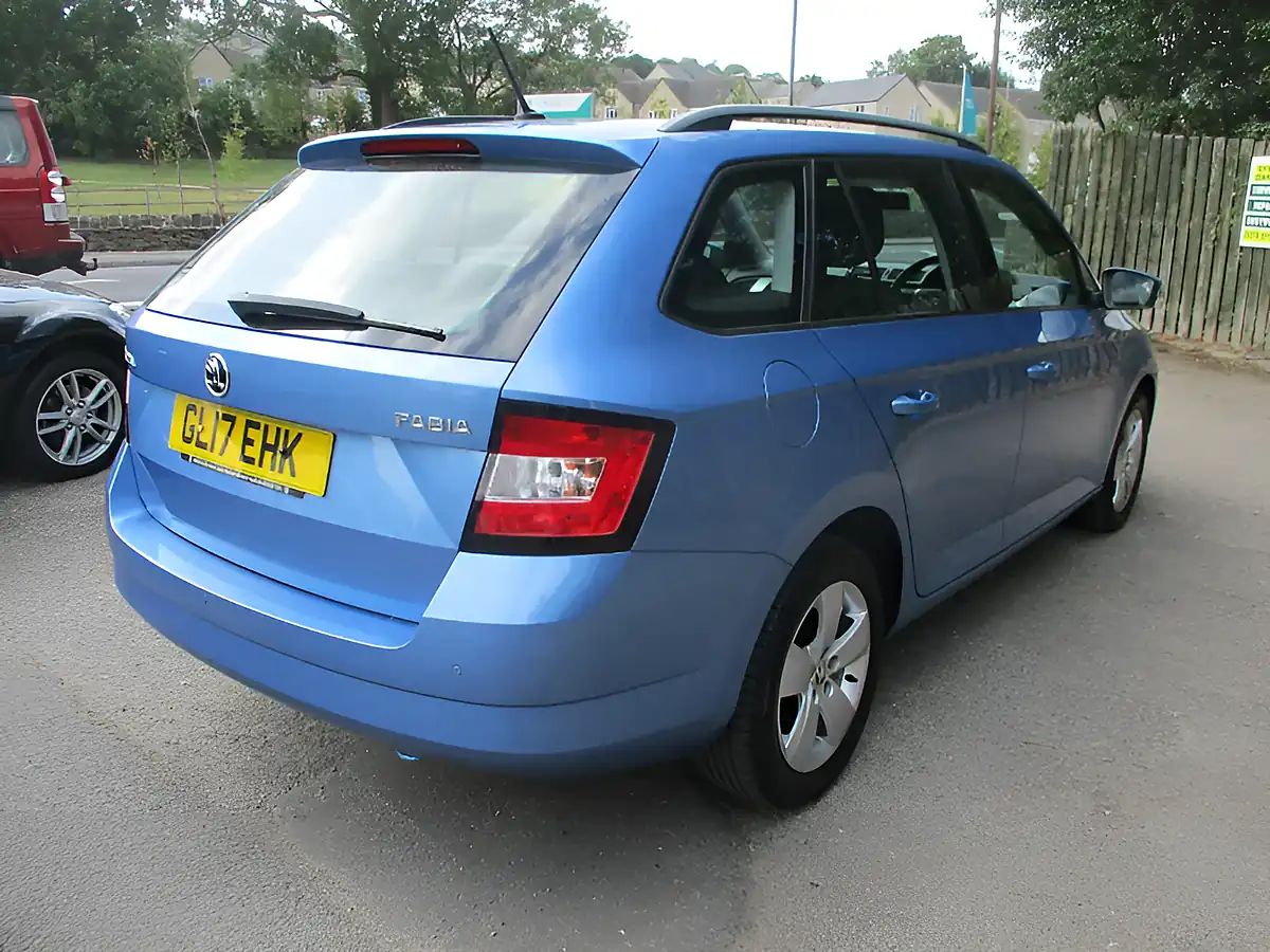 Used 2017 Skoda Fabia Se Blue - Interior and Exterior details 5