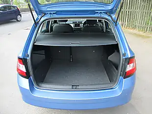Used 2017 Skoda Fabia Se Blue - Interior and Exterior details 9