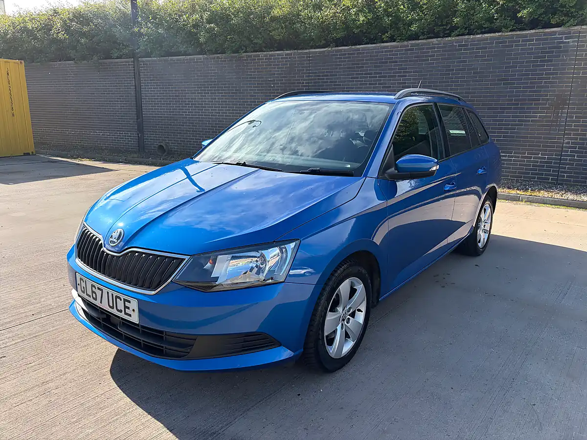 Used 2017 Skoda Fabia Se Blue - Front View