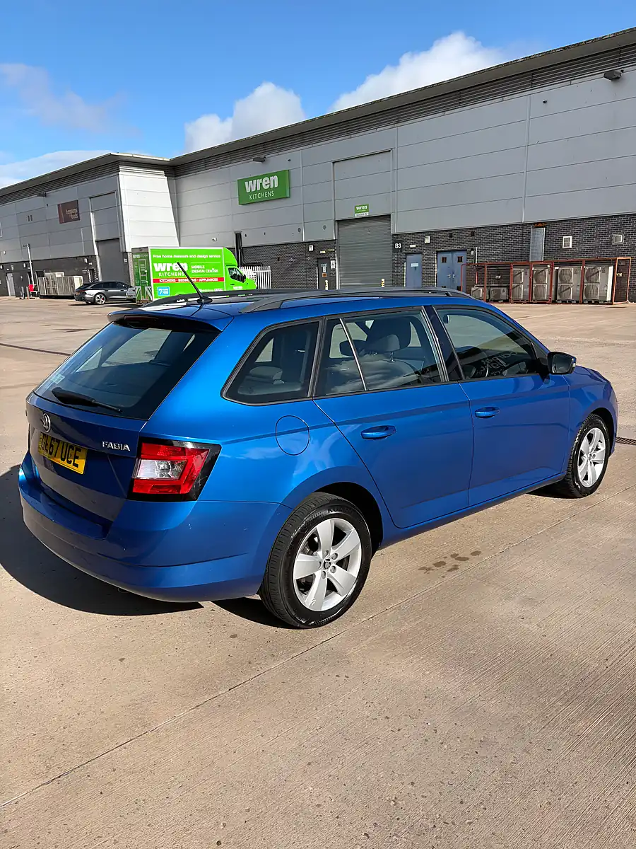Used 2017 Skoda Fabia Se Blue - Interior and Exterior details 5
