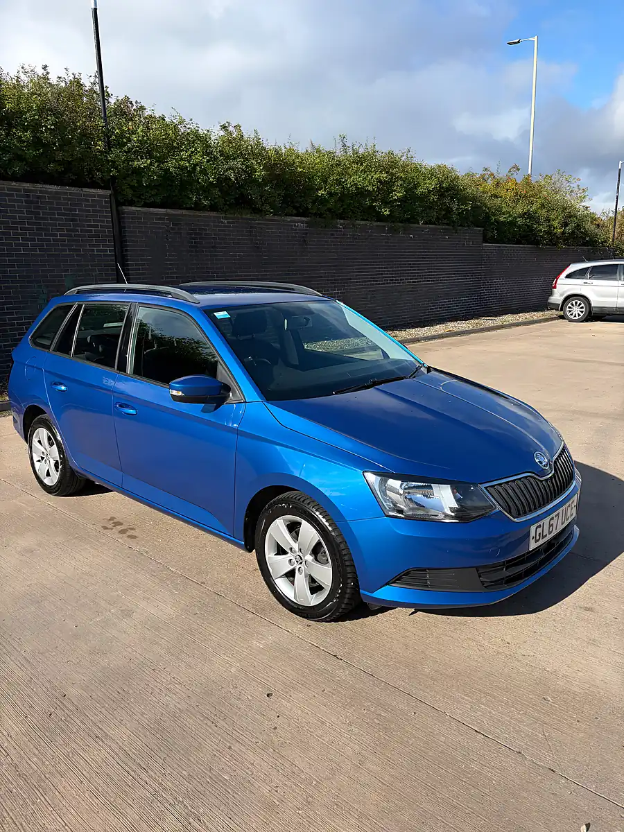 Used 2017 Skoda Fabia Se Blue - Interior and Exterior details 7