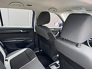 Used 2017 Skoda Fabia Se Blue - Interior and Exterior details 16