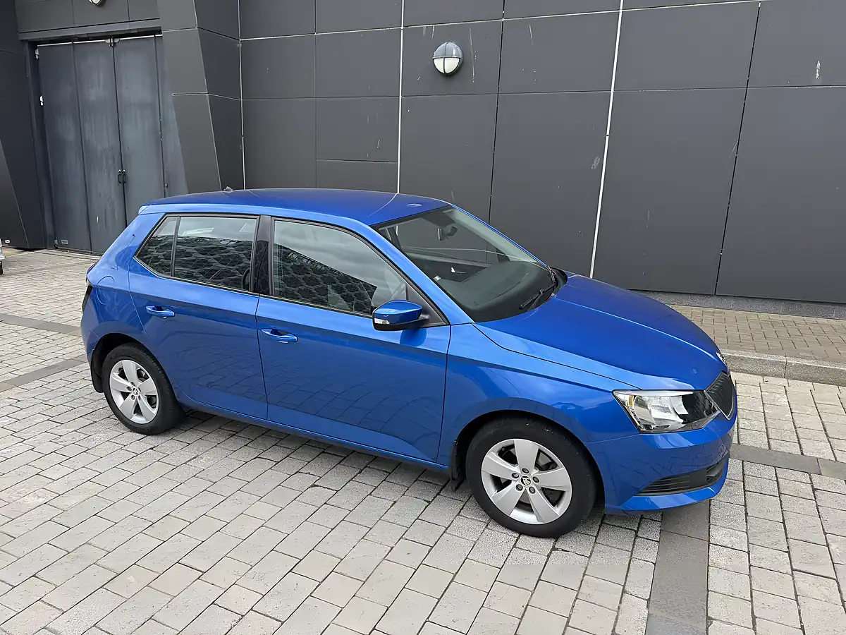 Used 2017 Skoda Fabia Se Blue - Interior and Exterior details 8