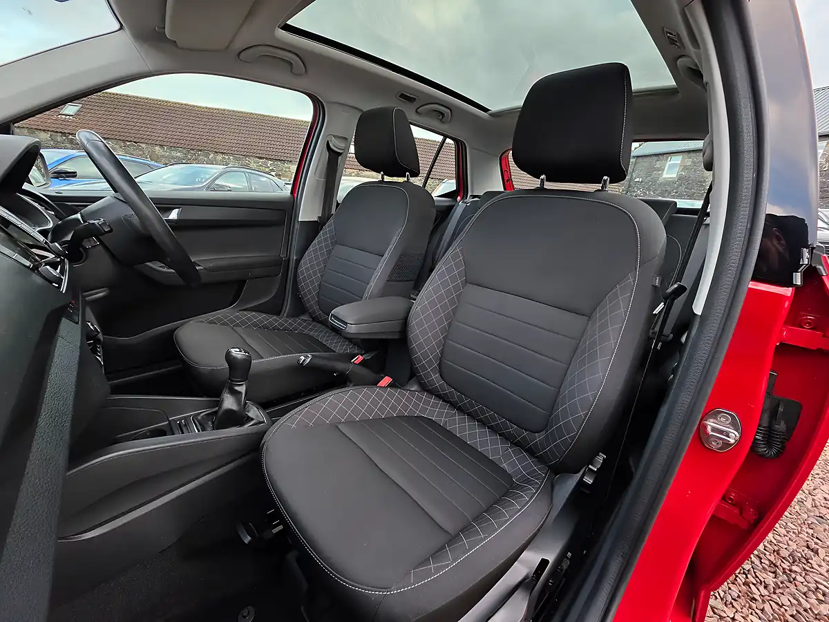 Used 2017 Skoda Fabia Se L Red - Interior and Exterior details 10